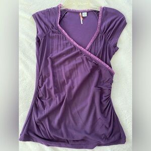 Cute date-night or everyday T, slight ruffle detail w/o being Frou-frou